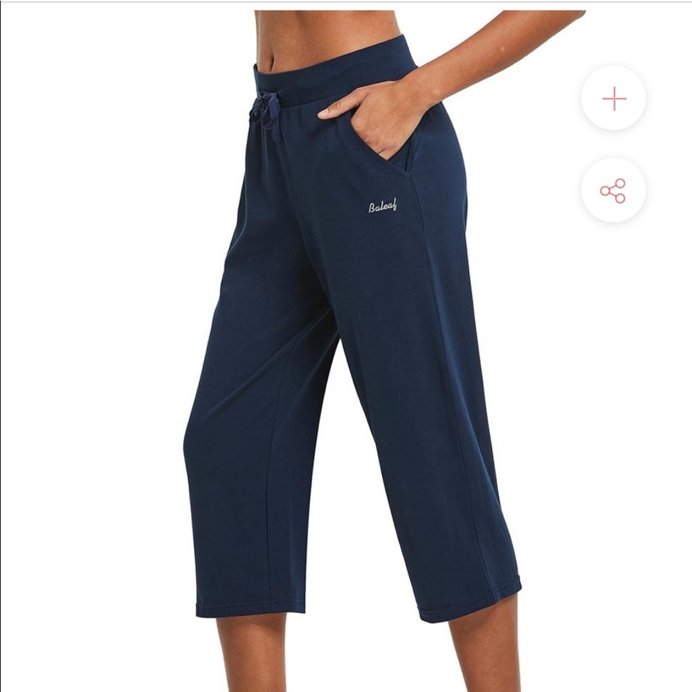 SOLD! 💚Baleaf Navy Capri Pants - Picture 3 of 11